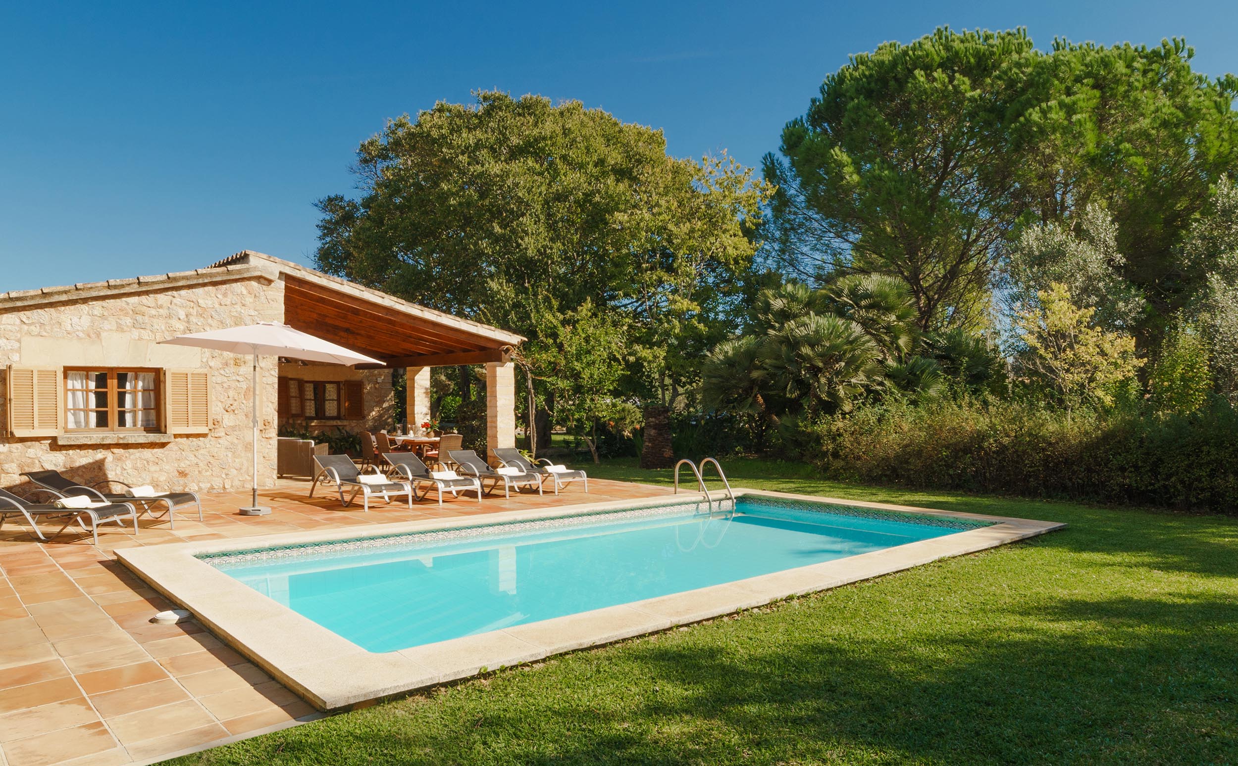 Bon Repos is a cozy villa with heated pool in Pollensa