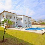 Can Tomas is a comfortable villa with heated pool in walking distance of Puerto Pollensa