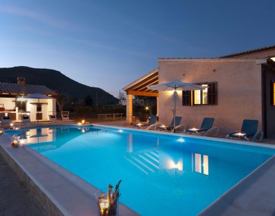 La Vinya is a fantastic 5 bedroom villa with heated pool in walking distance of Puerto Pollensa
