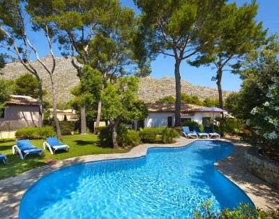 Can Domingo is a nice villa in Cala San Vicente close to the beach
