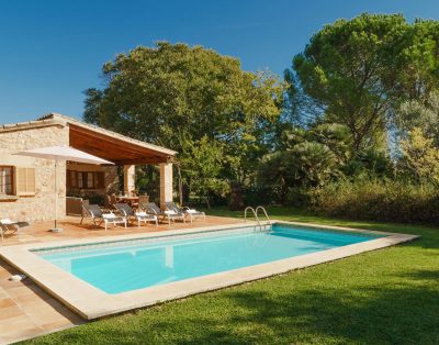 Bon Repos is a cozy villa with heated pool in Pollensa